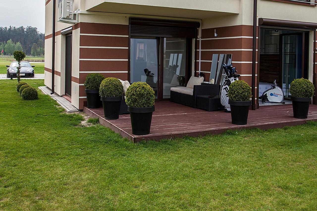 Sobienie Jeziory Golf Apartament W Sobieniach מראה חיצוני תמונה